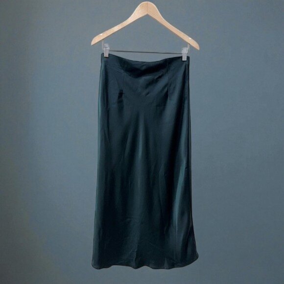 NWT Rachel Zoe Green Satin Slip Midi Skirt with Pearl Chain - Picture 3 of 7